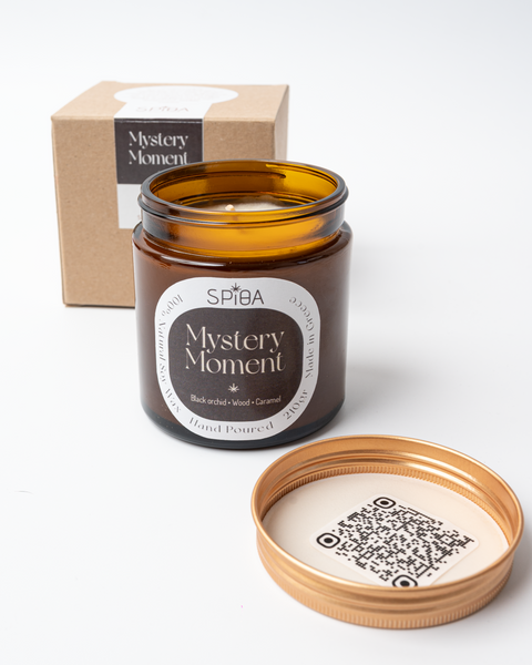 "Mystery Moment" | Wood & Caramel Candle