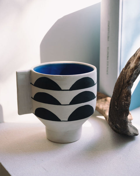 Ceramic Mug - Arches Shadows Motif