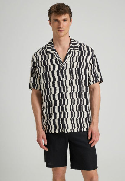 Diagona Short Sleeve Print Shirt - Black