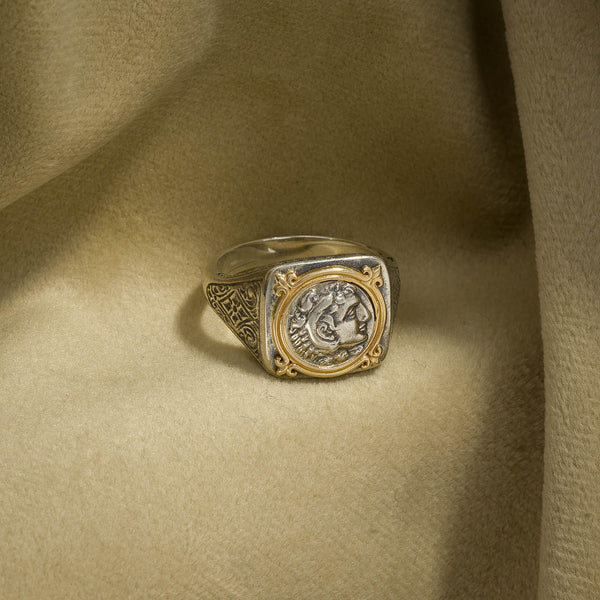 Alexander Ring in 18K Gold and Sterling Silver